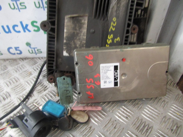 DAF LF 55 220 EURO 3 ENGINE ECU KIT P/NO 1898112 - Bloc de gestion pour Camion: photos 4 DAF LF 55 220 EURO 3 ENGINE ECU KIT P/NO 1898112 - Bloc de gestion pour Camion: photos 4