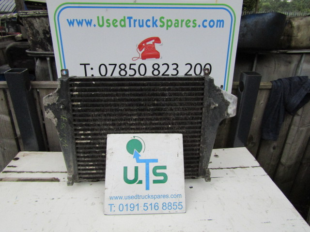 DAF LF 55 INTERCOOLER P/NO 1659127 - Radiateur pour Camion: photos 2 DAF LF 55 INTERCOOLER P/NO 1659127 - Radiateur pour Camion: photos 2