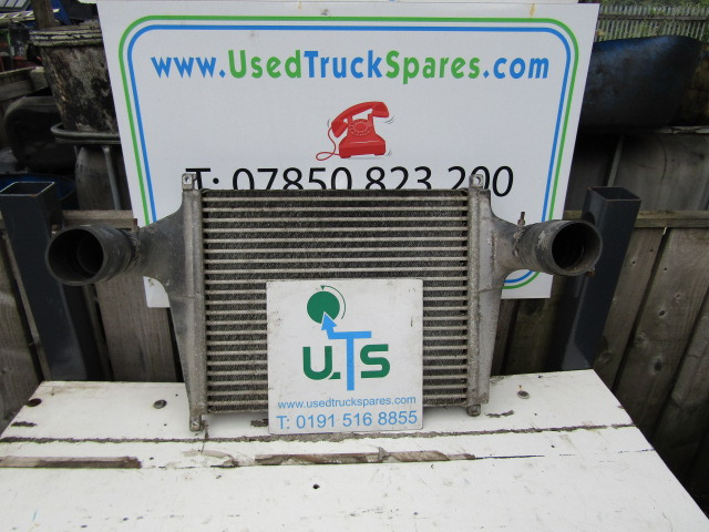 DAF LF 55 INTERCOOLER P/NO 1659127 - Radiateur pour Camion: photos 1 DAF LF 55 INTERCOOLER P/NO 1659127 - Radiateur pour Camion: photos 1