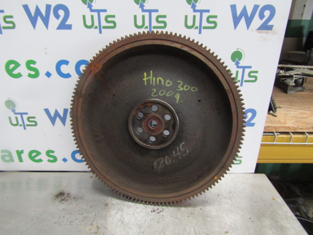 HINO 300 SERIES FLYWHEEL P/NO E0020 - Volant moteur pour Camion: photos 1 HINO 300 SERIES FLYWHEEL P/NO E0020 - Volant moteur pour Camion: photos 1