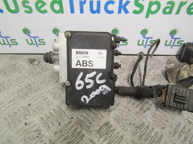 IVECO DAILY 3.0 (FICE 3481C) ABS PUMP/ECU BOSCH P/NO 0265800606 IVECO P/NO 504182322 - Pièces de frein pour Camion: photos 1 IVECO DAILY 3.0 (FICE 3481C) ABS PUMP/ECU BOSCH P/NO 0265800606 IVECO P/NO 504182322 - Pièces de frein pour Camion: photos 1