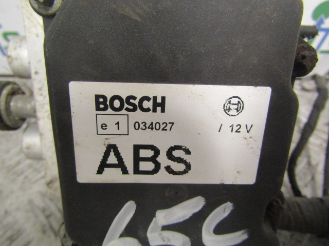 IVECO DAILY 3.0 (FICE 3481C) ABS PUMP/ECU BOSCH P/NO 0265800606 IVECO P/NO 504182322 - Pièces de frein pour Camion: photos 2 IVECO DAILY 3.0 (FICE 3481C) ABS PUMP/ECU BOSCH P/NO 0265800606 IVECO P/NO 504182322 - Pièces de frein pour Camion: photos 2