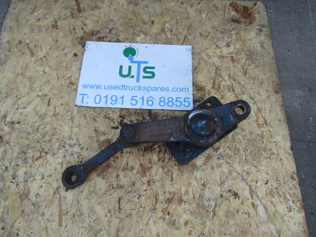 IVECO TREKKER 8X4 2ND AXLE STEERING DROP ARM P/NO 41032756RY - Commande de gouvernail pour Camion: photos 1 IVECO TREKKER 8X4 2ND AXLE STEERING DROP ARM P/NO 41032756RY - Commande de gouvernail pour Camion: photos 1