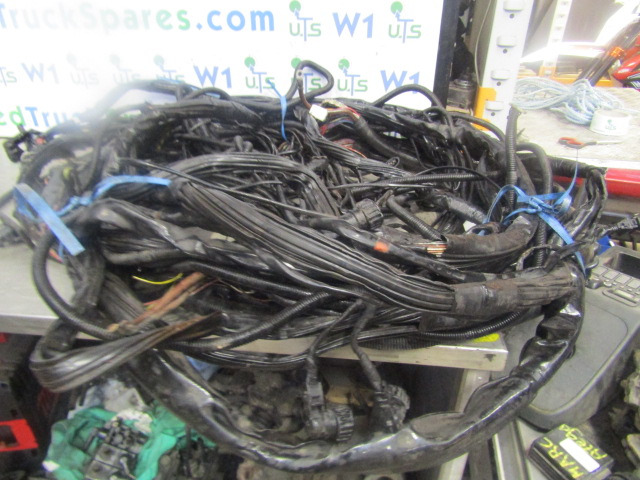 MERCEDES AXOR 1829 EURO 5 OM906 FULL CHASSIS / ENGINE WIRING HARNESS - Moteur et pièces pour Camion: photos 1 MERCEDES AXOR 1829 EURO 5 OM906 FULL CHASSIS / ENGINE WIRING HARNESS - Moteur et pièces pour Camion: photos 1