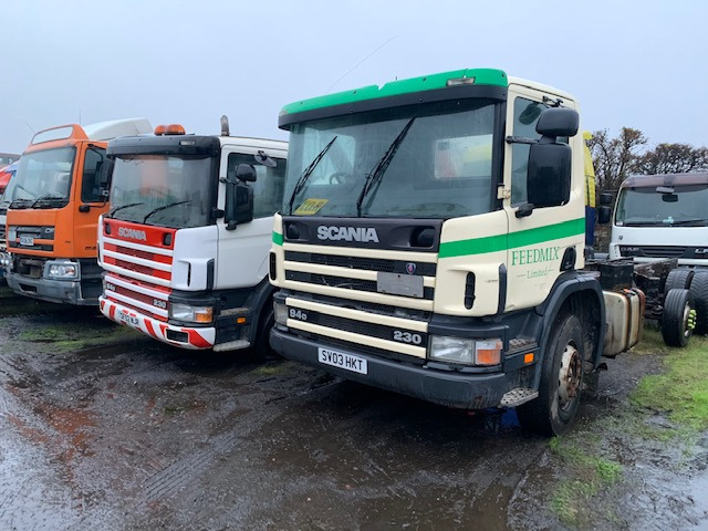 SCANIA P94 230 2003 BREAKING - Tracteur routier: photos 1 SCANIA P94 230 2003 BREAKING - Tracteur routier: photos 1
