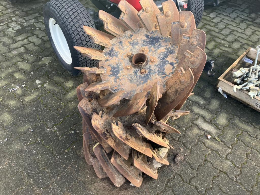 BAARCK HEKTOR GIGANT - Outils du sol: photos 2 BAARCK HEKTOR GIGANT - Outils du sol: photos 2