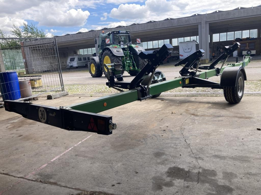 H B SCHNEIDWERKSWAGEN - Moissonneuse-batteuse: photos 5 H B SCHNEIDWERKSWAGEN - Moissonneuse-batteuse: photos 5