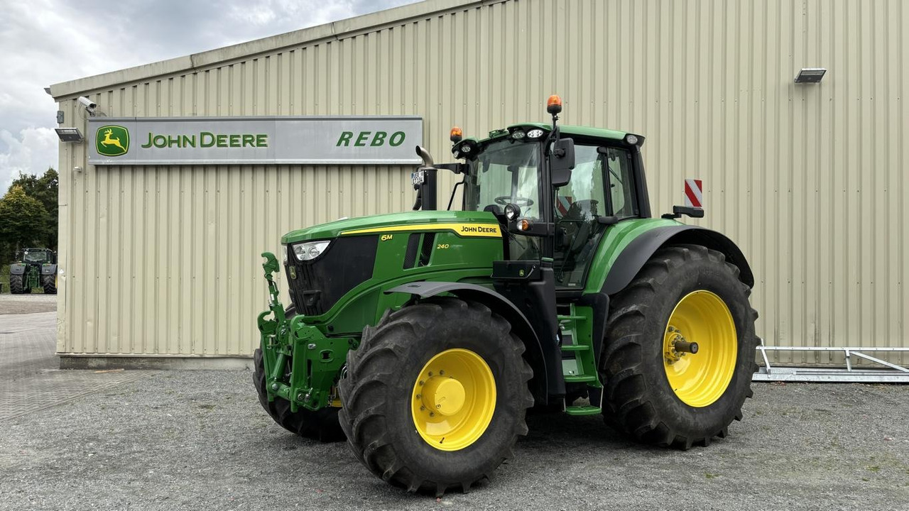 John Deere 6M240 - Tracteur agricole: photos 1 John Deere 6M240 - Tracteur agricole: photos 1