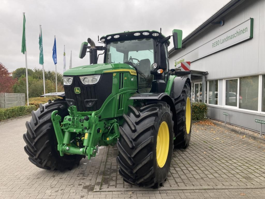 Tracteur agricole John Deere 6R250: photos 14 Tracteur agricole John Deere 6R250: photos 14