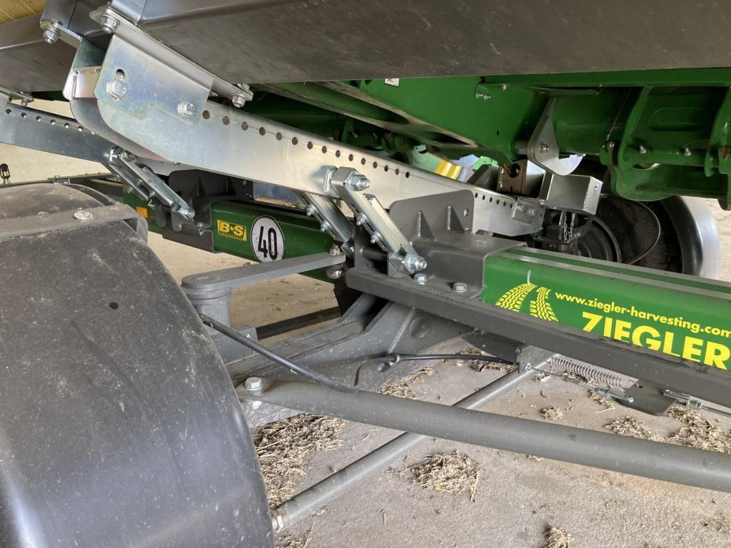 John Deere HD35X - Moissonneuse-batteuse: photos 4 John Deere HD35X - Moissonneuse-batteuse: photos 4