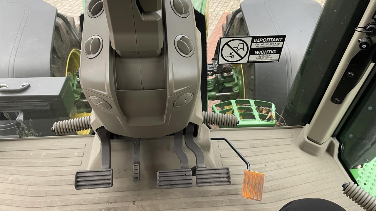 John Deere TRAKTOR 7R350 - Tracteur agricole: photos 3 John Deere TRAKTOR 7R350 - Tracteur agricole: photos 3