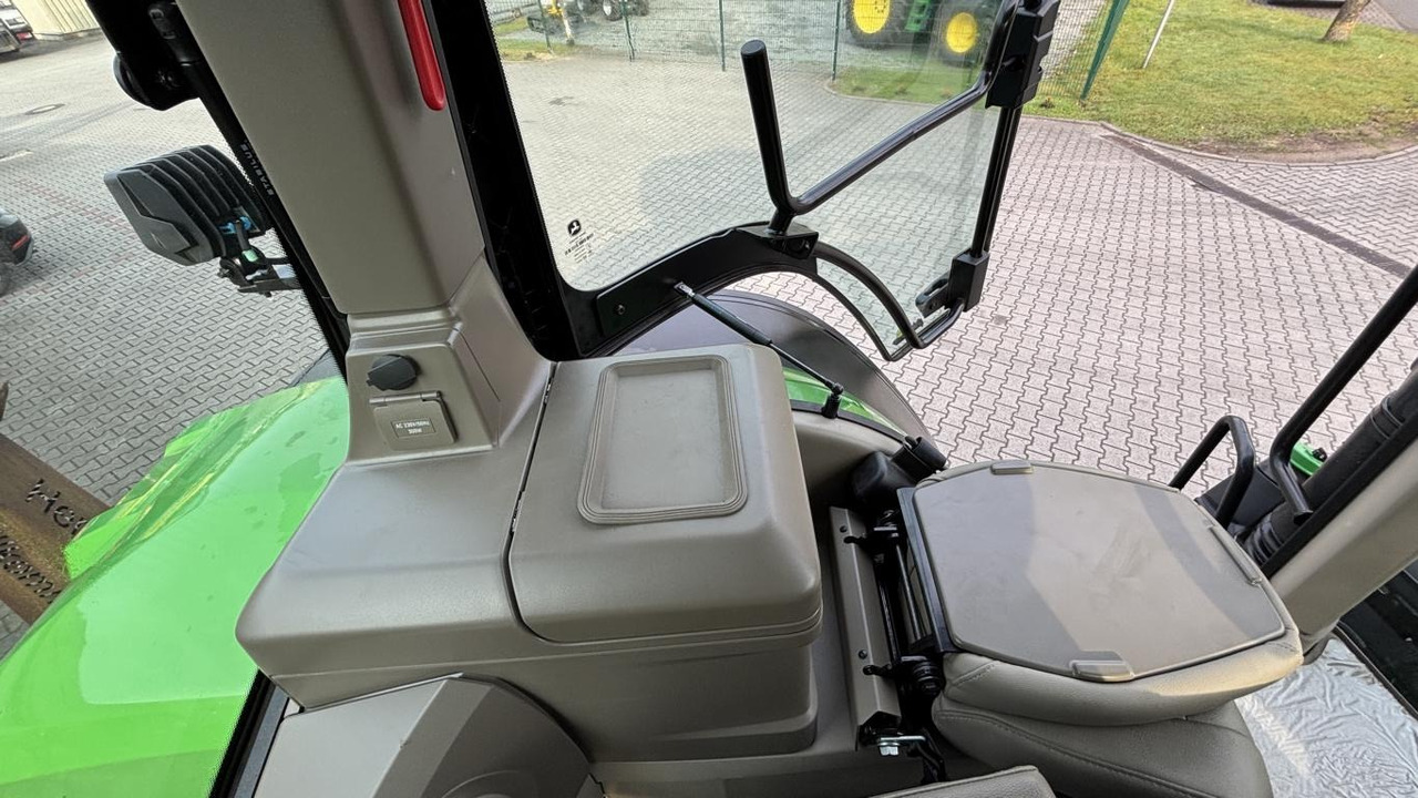 John Deere TRAKTOR 7R350 - Tracteur agricole: photos 5 John Deere TRAKTOR 7R350 - Tracteur agricole: photos 5