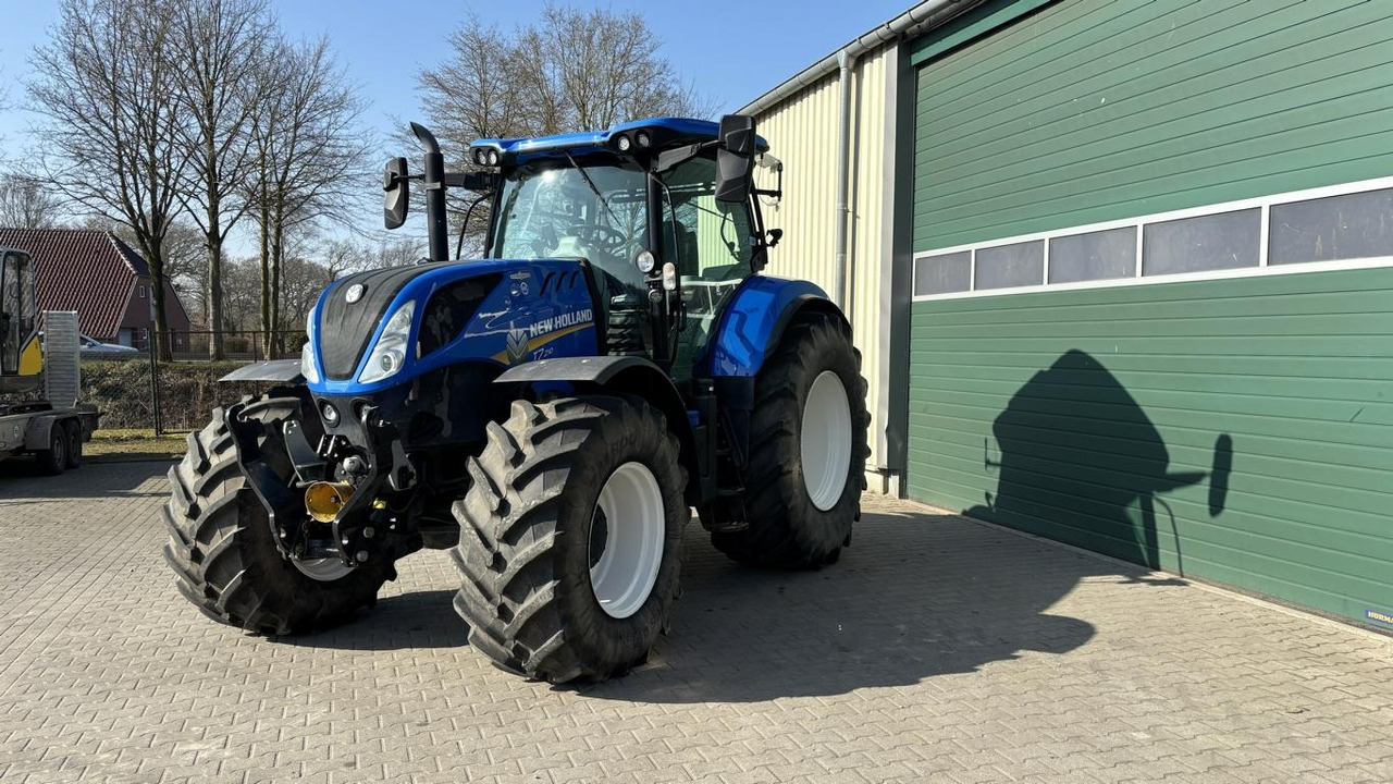 New Holland T 7.210 - Tracteur agricole: photos 1 New Holland T 7.210 - Tracteur agricole: photos 1