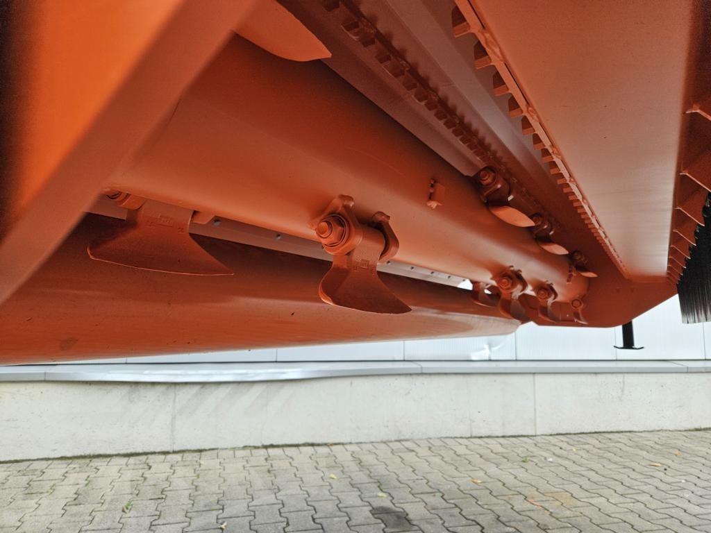 Perfect KM 270 - Broyeur à axe horizontal: photos 3 Perfect KM 270 - Broyeur à axe horizontal: photos 3