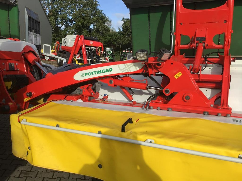 Pöttinger NOVACAT V 10000 ED CL - Faucheuse: photos 5 Pöttinger NOVACAT V 10000 ED CL - Faucheuse: photos 5
