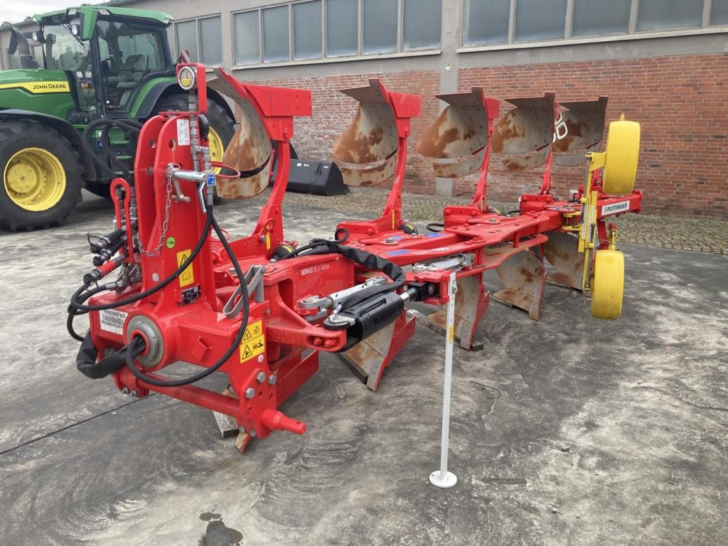 Pöttinger SERVO 35-5 - Charrue: photos 1 Pöttinger SERVO 35-5 - Charrue: photos 1