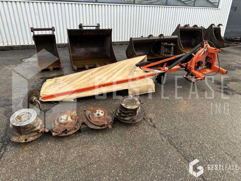 Fella SM 210 L - Faucheuse: photos 1 Fella SM 210 L - Faucheuse: photos 1