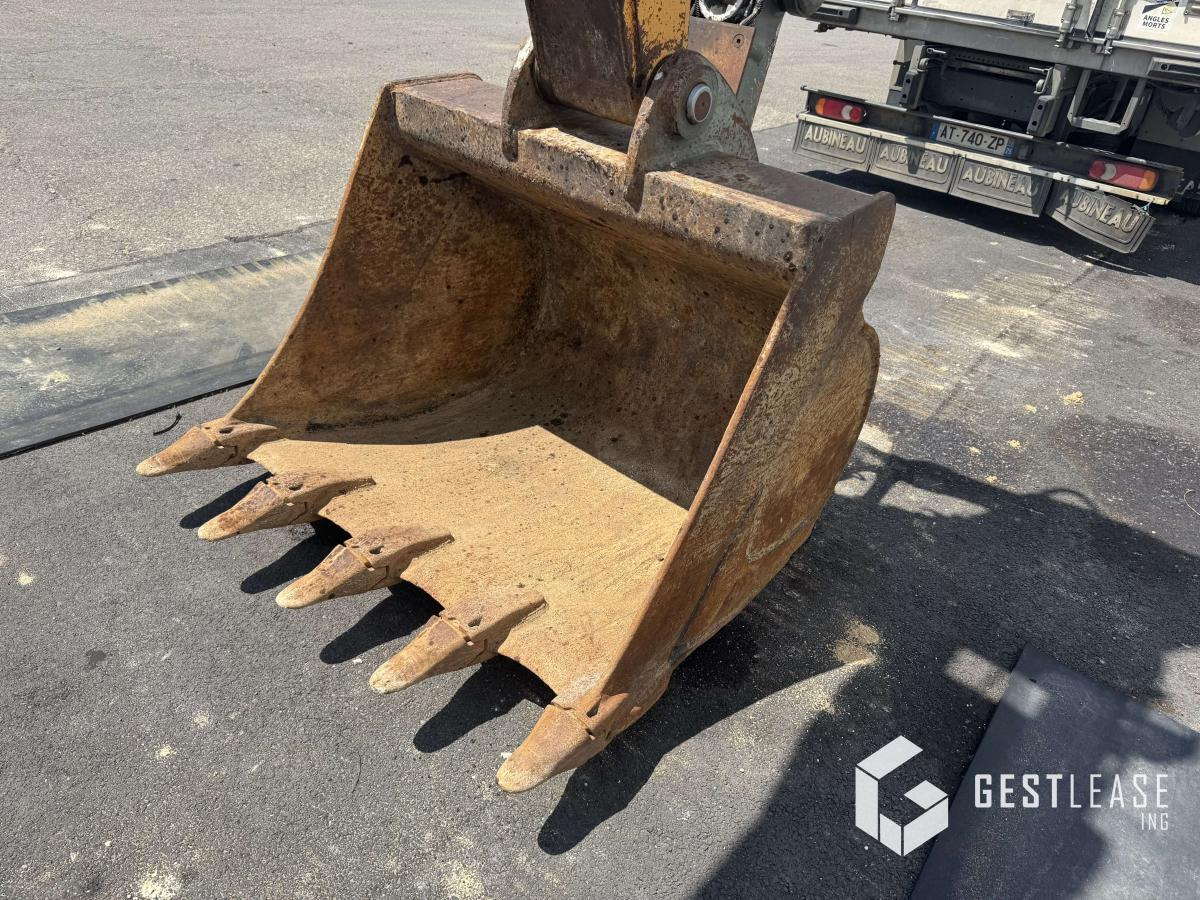Liebherr A 914 C Litronic - Pelle sur pneus: photos 5 Liebherr A 914 C Litronic - Pelle sur pneus: photos 5