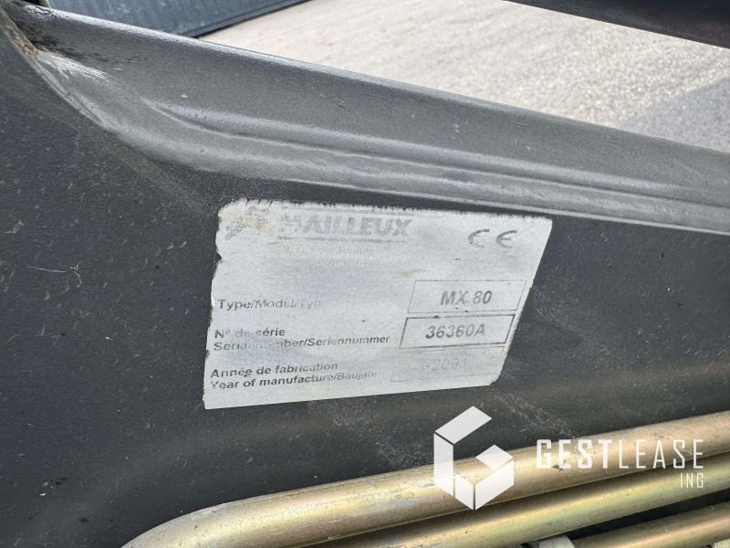 MAILLEUX MX80 - Chargeur frontal pour tracteur: photos 5 MAILLEUX MX80 - Chargeur frontal pour tracteur: photos 5