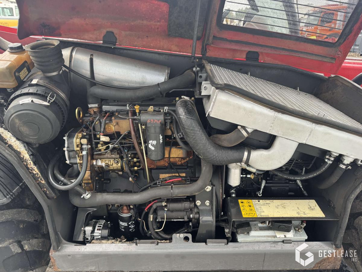 MASSEY FERGUSON 9407 - Chariot à mât rétractable: photos 5 MASSEY FERGUSON 9407 - Chariot à mât rétractable: photos 5