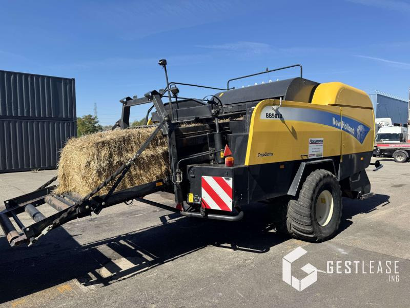 New Holland BB 9070 CROPCUTTER - Presse à balles cubiques: photos 3 New Holland BB 9070 CROPCUTTER - Presse à balles cubiques: photos 3