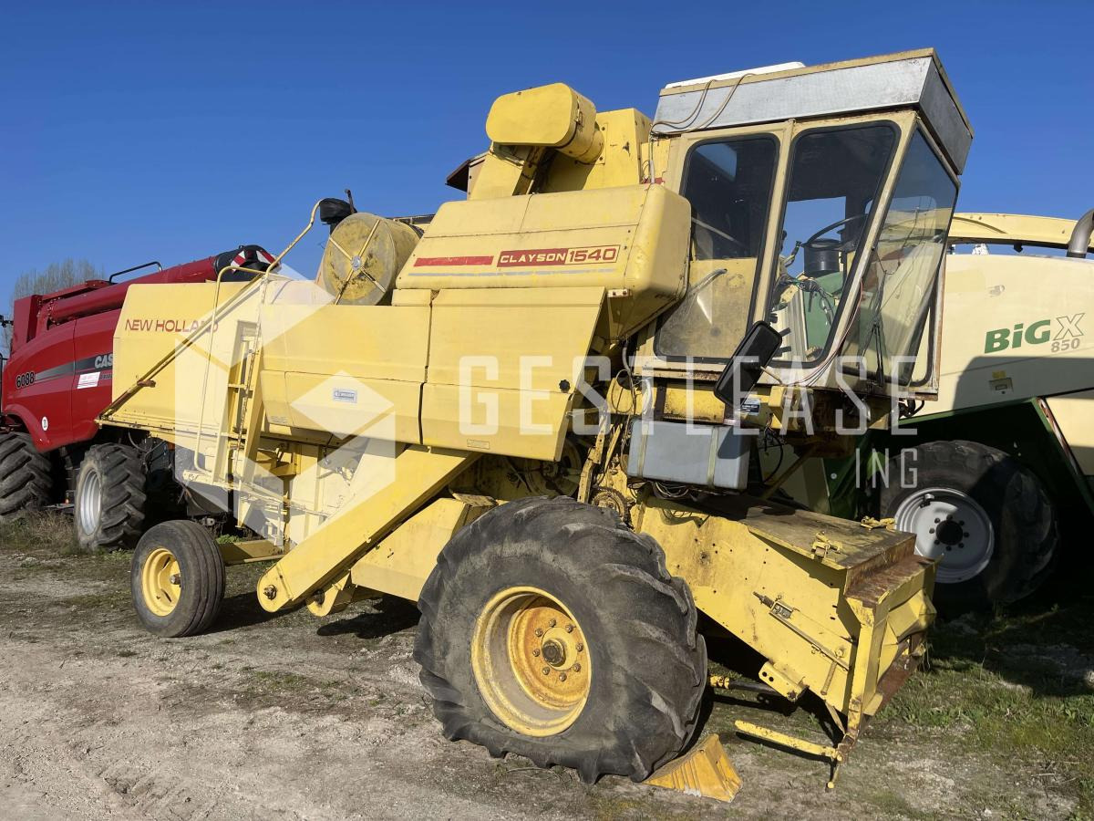 New Holland CLAYSON 1540 - Moissonneuse-batteuse: photos 1 New Holland CLAYSON 1540 - Moissonneuse-batteuse: photos 1