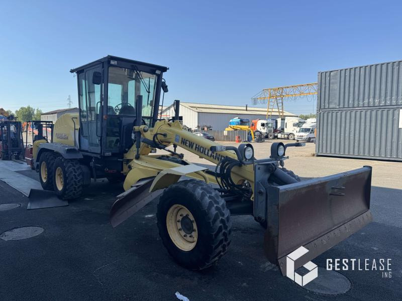 New Holland F 106.6 A - Niveleuse: photos 4 New Holland F 106.6 A - Niveleuse: photos 4