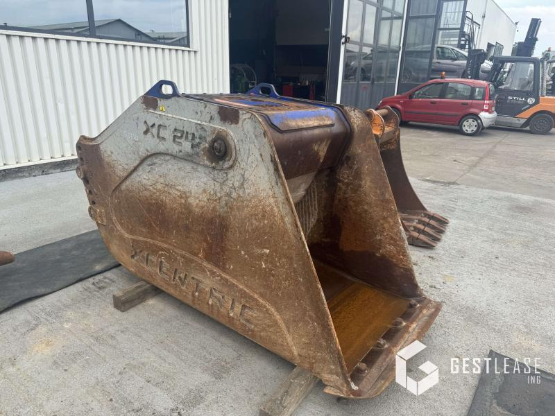 XCENTRIC XC24 - Concasseur: photos 1 XCENTRIC XC24 - Concasseur: photos 1
