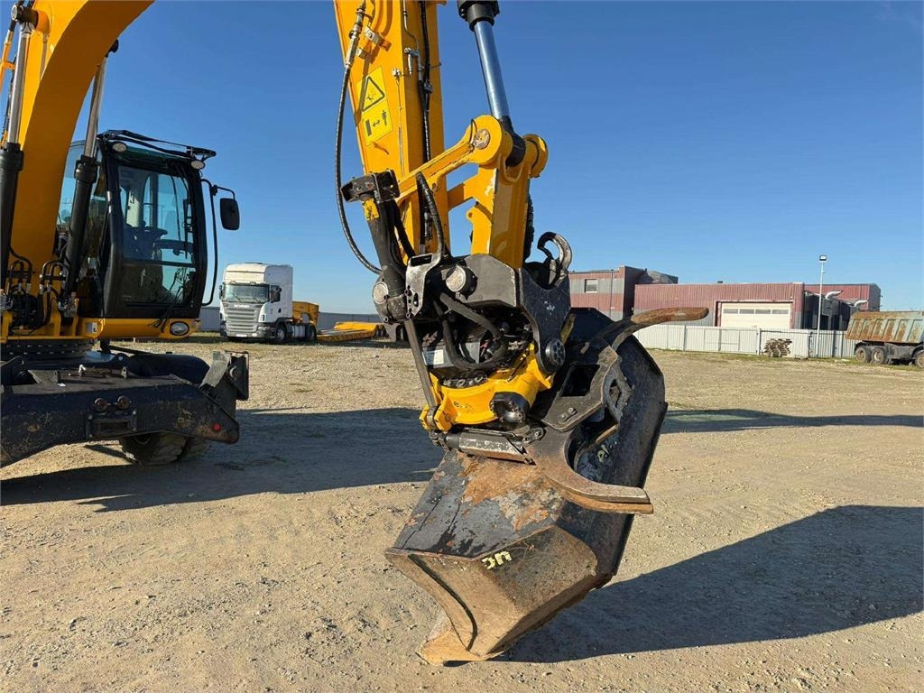 Pelle sur pneus JCB JS 175 W T4i ENGCON + GRAPPLE: photos 7 Pelle sur pneus JCB JS 175 W T4i ENGCON + GRAPPLE: photos 7