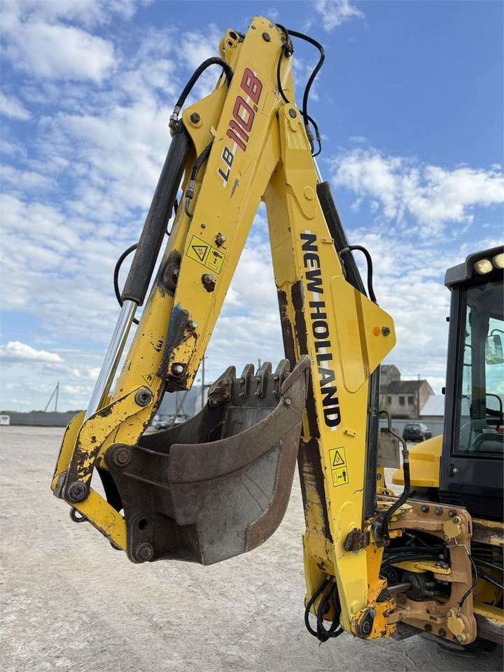 Tractopelle New Holland LB 110 B-4PT: photos 21