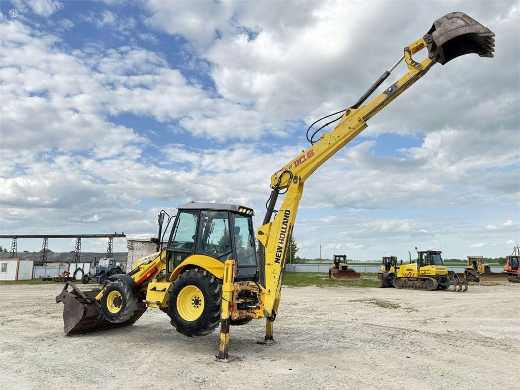 Tractopelle New Holland LB 110 B-4PT: photos 6
