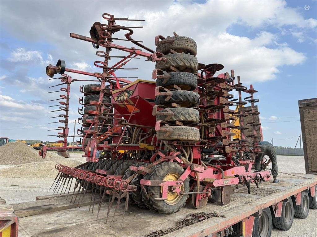 Vaderstad Rapid 600 F - Semoir: photos 4 Vaderstad Rapid 600 F - Semoir: photos 4