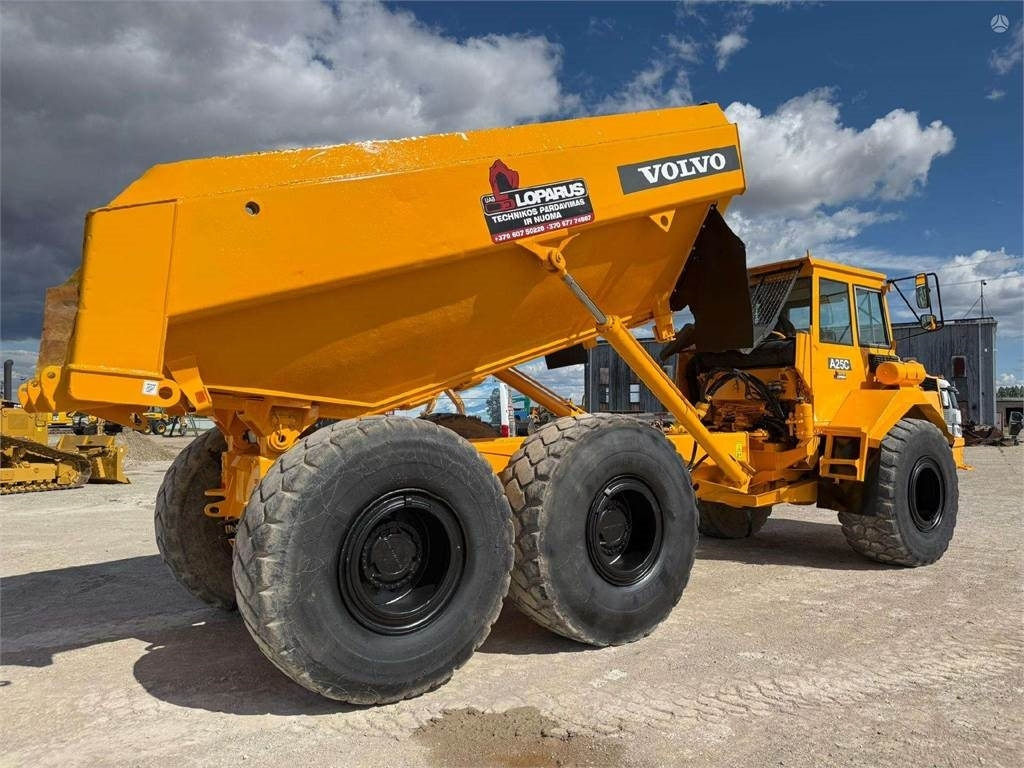 Volvo A25C - Tombereau articulé: photos 3 Volvo A25C - Tombereau articulé: photos 3