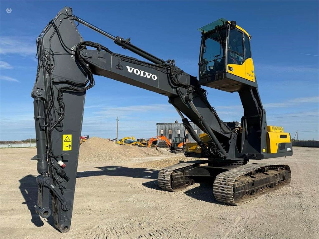 Volvo EC 300 DNL Cabin Lift - Pelle sur chenille: photos 3 Volvo EC 300 DNL Cabin Lift - Pelle sur chenille: photos 3