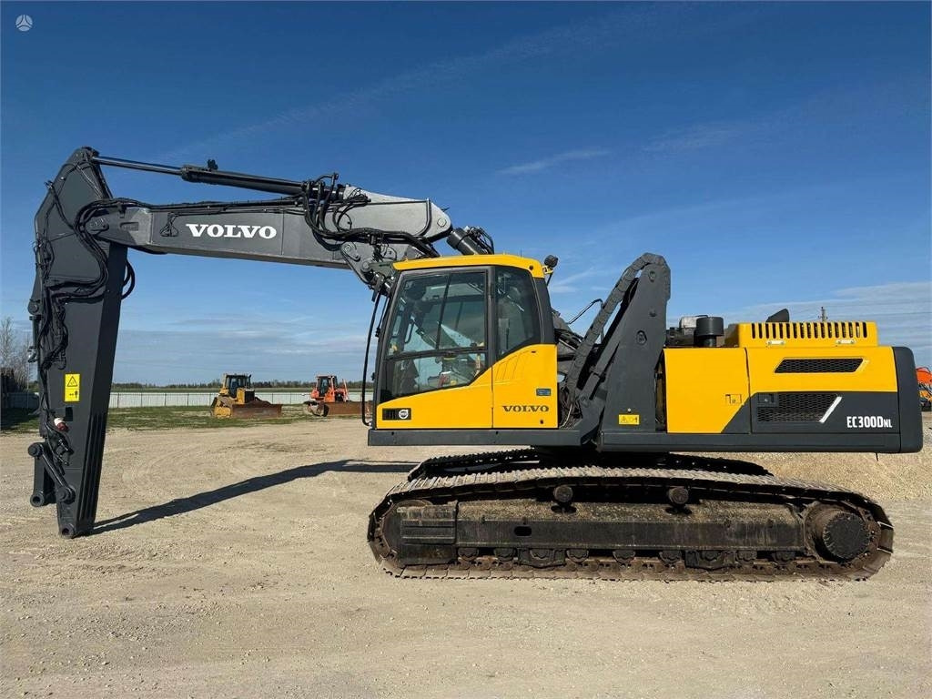 Volvo EC 300 DNL Cabin Lift - Pelle sur chenille: photos 5 Volvo EC 300 DNL Cabin Lift - Pelle sur chenille: photos 5