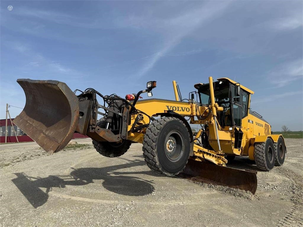 Volvo G976 6x6 Canada made - Niveleuse: photos 1 Volvo G976 6x6 Canada made - Niveleuse: photos 1