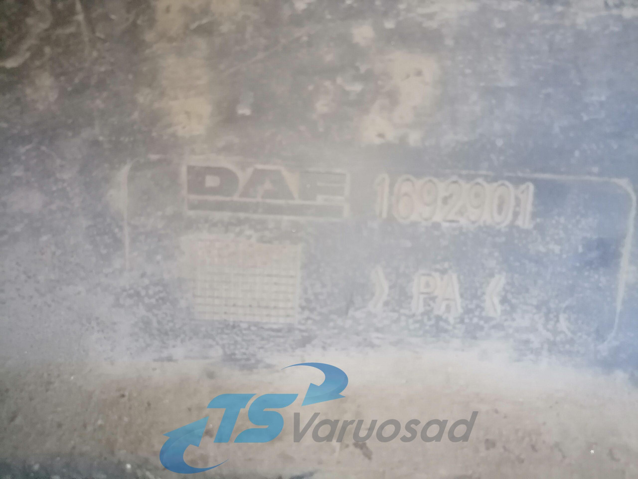 DAF Fan shroud 1692901 - Radiateur pour Camion: photos 4 DAF Fan shroud 1692901 - Radiateur pour Camion: photos 4