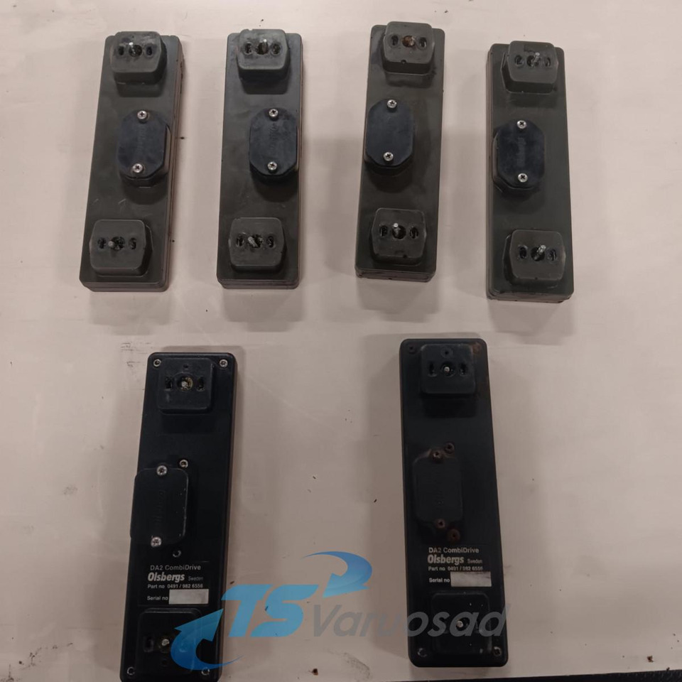 HIAB HIAB DIGITAL AMPLIFIER 9826556 - Hydraulique pour Camion: photos 2 HIAB HIAB DIGITAL AMPLIFIER 9826556 - Hydraulique pour Camion: photos 2