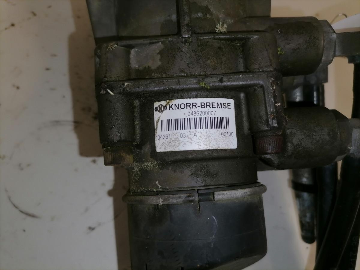 MAN Brake pressure control 0486200007 - Valve de frein pour Camion: photos 2 MAN Brake pressure control 0486200007 - Valve de frein pour Camion: photos 2