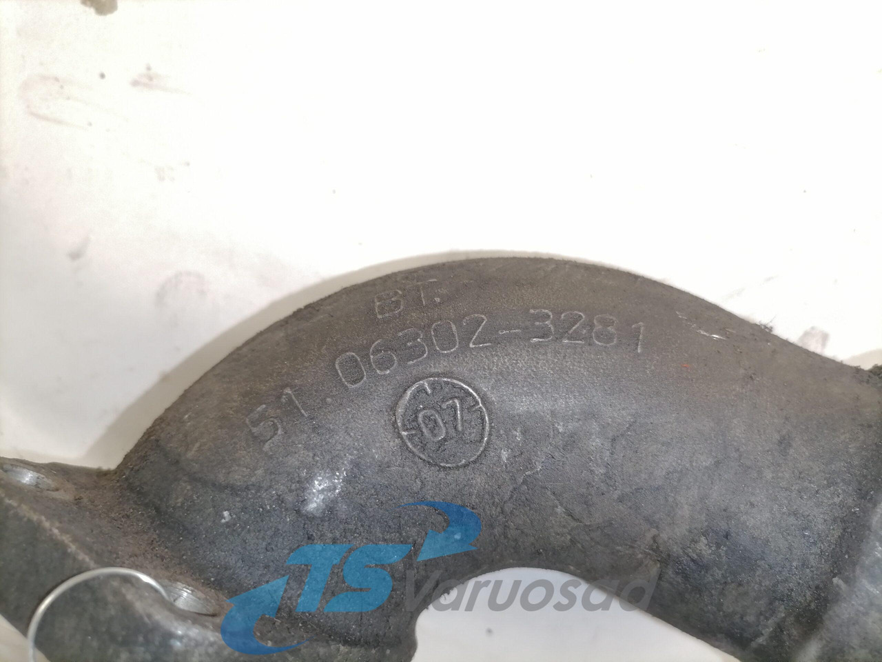 MAN Coolant pipe 51063023281 - Système de refroidissement pour Camion: photos 3 MAN Coolant pipe 51063023281 - Système de refroidissement pour Camion: photos 3