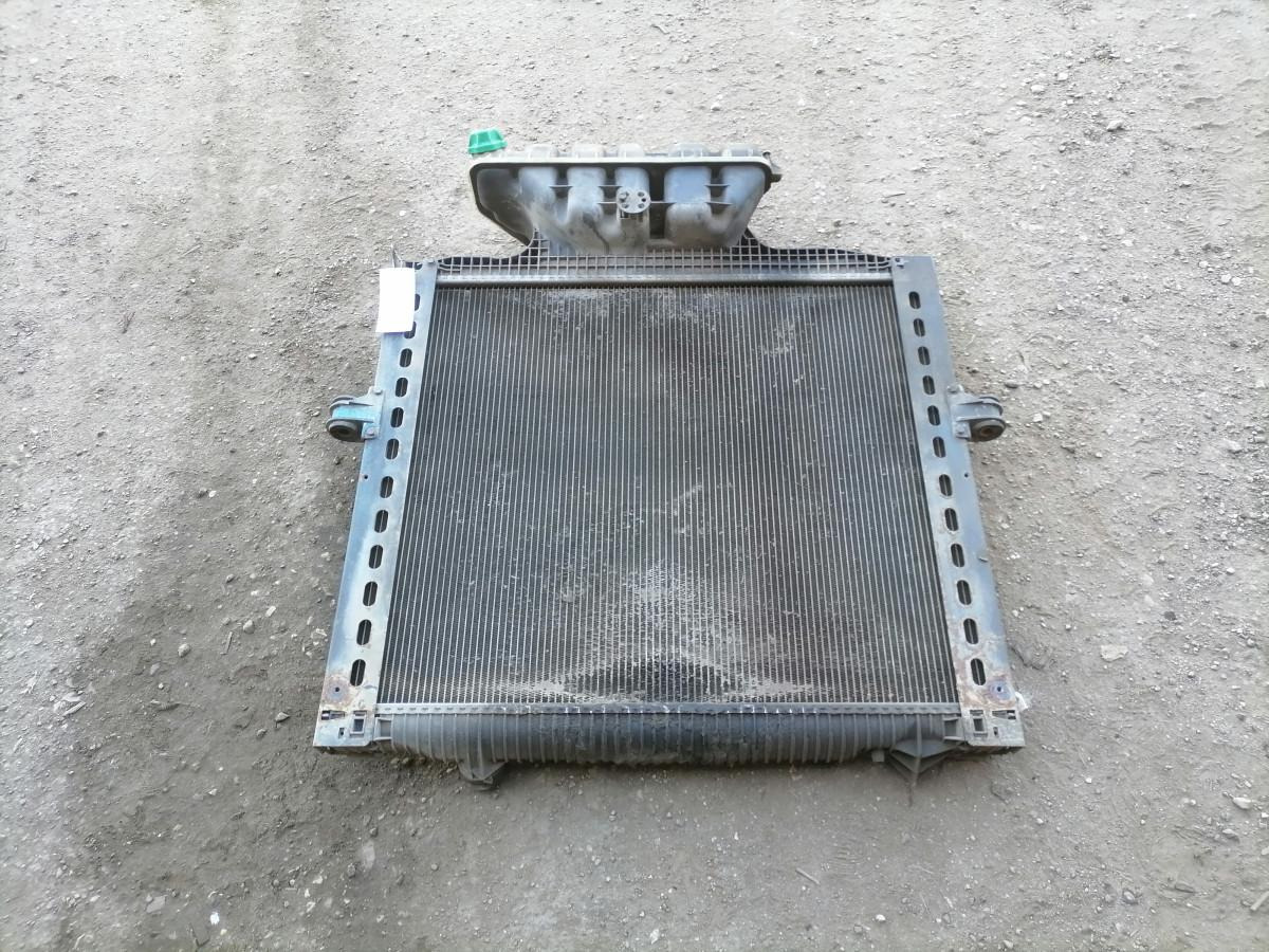 MAN Cooling radiator 81061016472 - Radiateur pour Camion: photos 2 MAN Cooling radiator 81061016472 - Radiateur pour Camion: photos 2