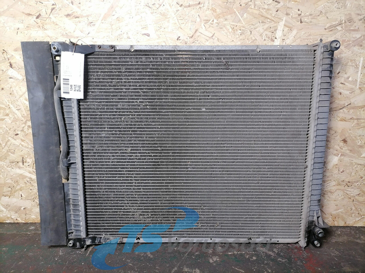 MAN Cooling radiator 8106116493 - Radiateur pour Camion: photos 2 MAN Cooling radiator 8106116493 - Radiateur pour Camion: photos 2