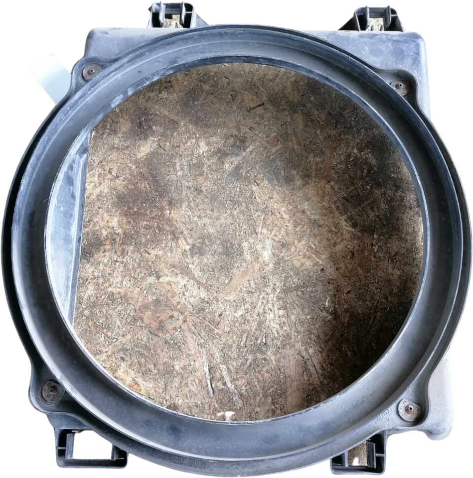 MAN Fan shroud 81066200173 - Radiateur pour Camion: photos 1 MAN Fan shroud 81066200173 - Radiateur pour Camion: photos 1