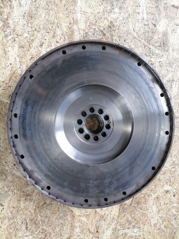 MAN Flywheel 03041600 - Pièce universelle pour Camion: photos 4 MAN Flywheel 03041600 - Pièce universelle pour Camion: photos 4