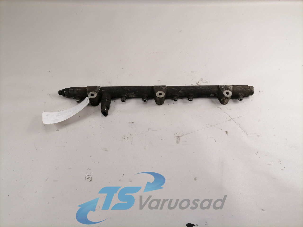 MAN Fuel collector 51103116058 - Système de carburant pour Camion: photos 1 MAN Fuel collector 51103116058 - Système de carburant pour Camion: photos 1