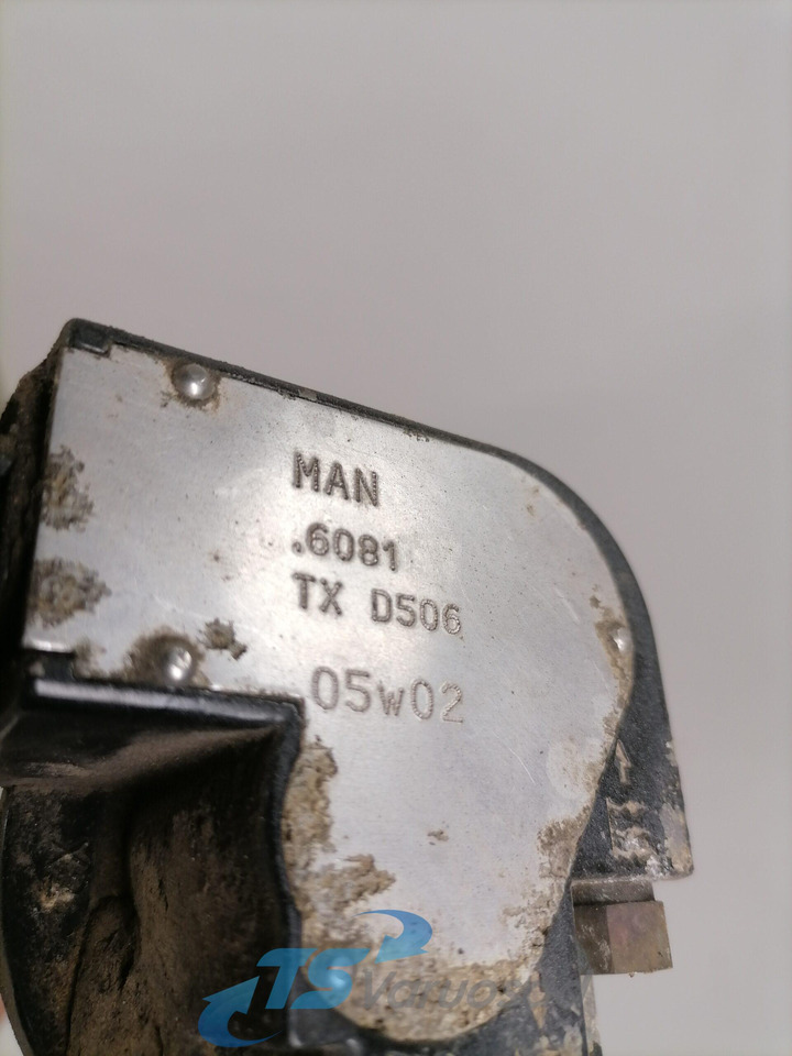 MAN Fuel pick up 81272036081 - Système de carburant pour Camion: photos 3 MAN Fuel pick up 81272036081 - Système de carburant pour Camion: photos 3