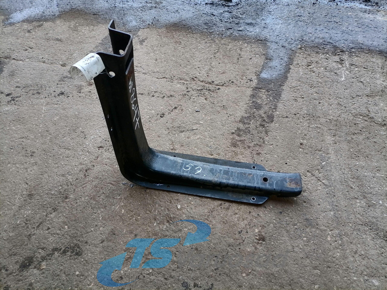 MAN Kütusepaagi kandur, MAN 81418010256 - Réservoir de carburant pour Camion: photos 1 MAN Kütusepaagi kandur, MAN 81418010256 - Réservoir de carburant pour Camion: photos 1