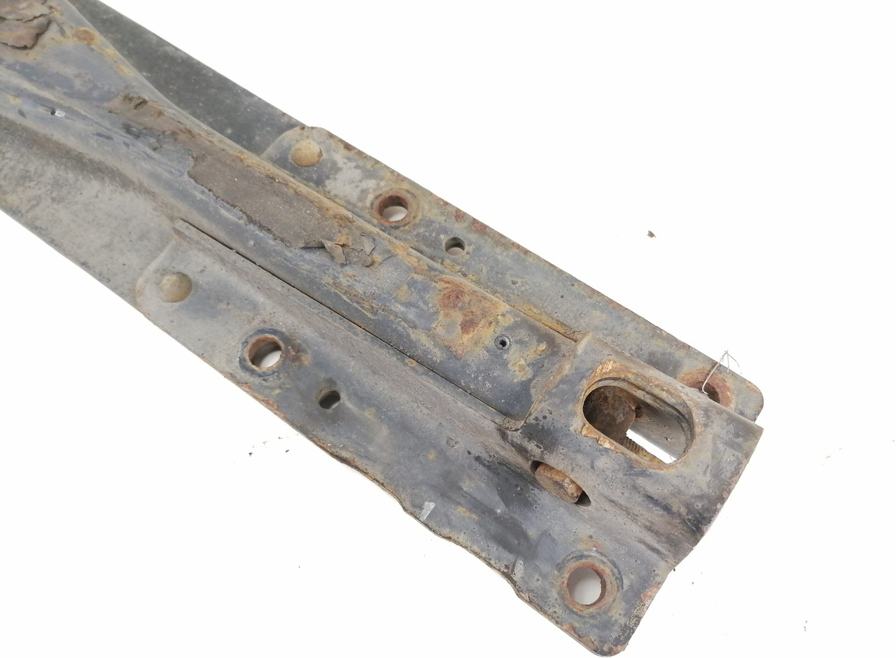 MAN Kütusepaagi kandur, MAN 81418015461 - Réservoir de carburant pour Camion: photos 3 MAN Kütusepaagi kandur, MAN 81418015461 - Réservoir de carburant pour Camion: photos 3