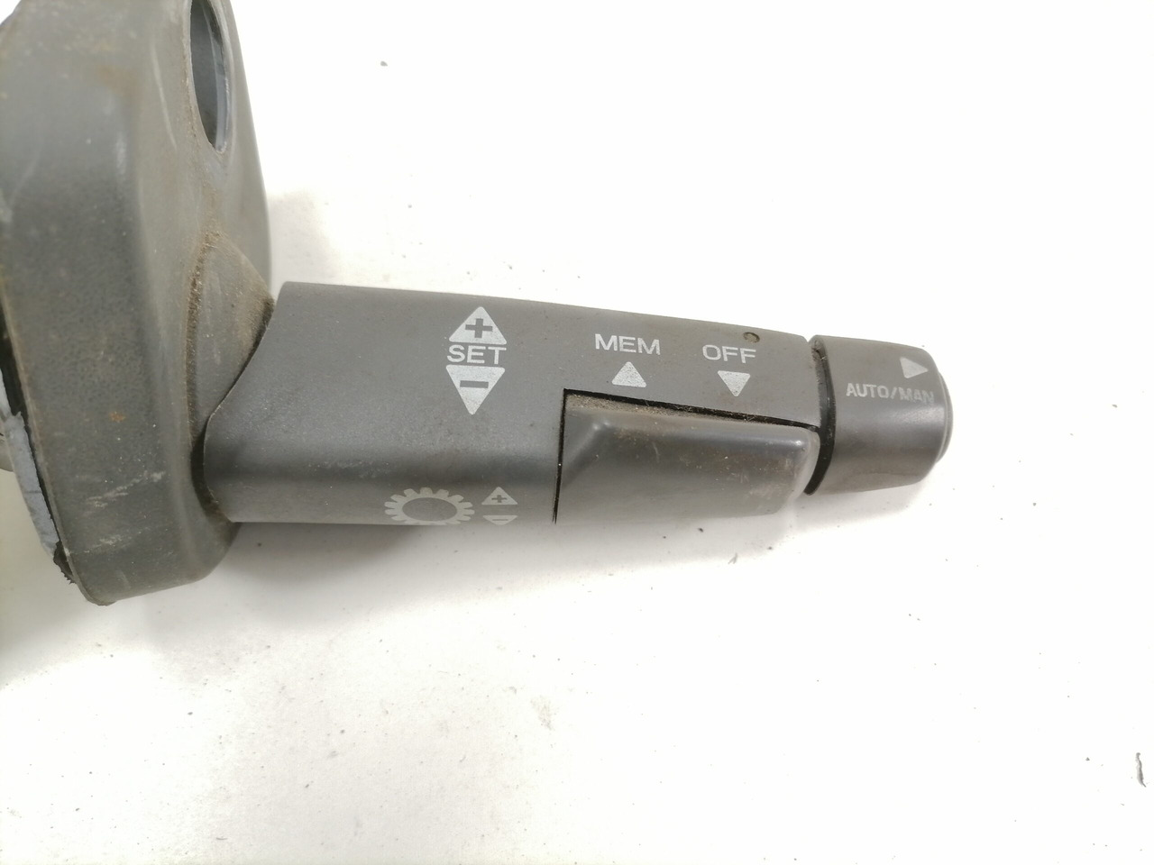 MAN Switch, cruise control 255090078 - Système électrique pour Camion: photos 2 MAN Switch, cruise control 255090078 - Système électrique pour Camion: photos 2
