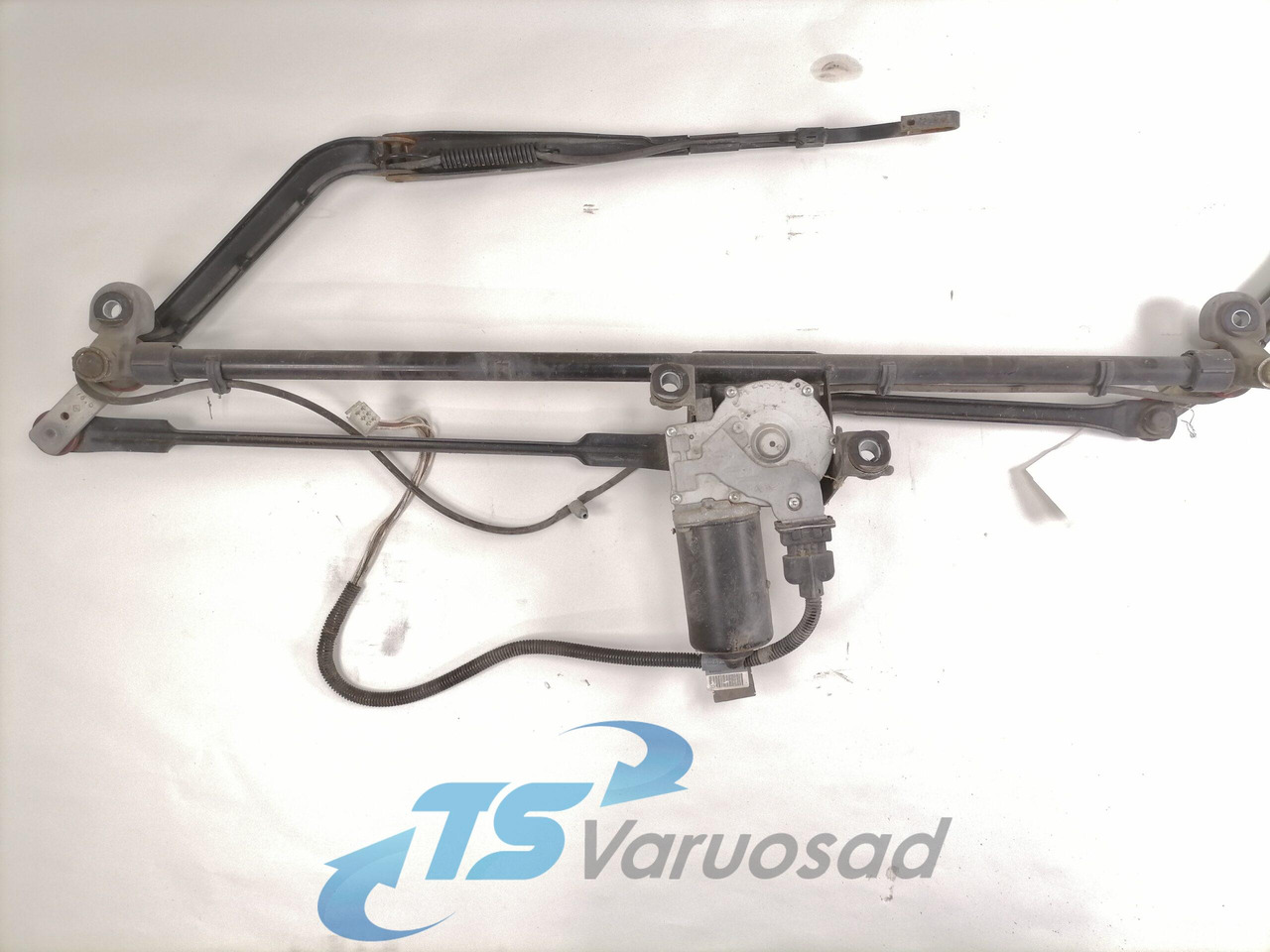 MAN Wiper frame 81264116113 - Essuie-glace pour Camion: photos 4 MAN Wiper frame 81264116113 - Essuie-glace pour Camion: photos 4